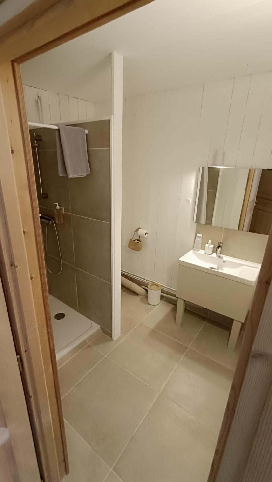 Bed and Breakfast Abbaye Saint Gilbert Экстерьер фото