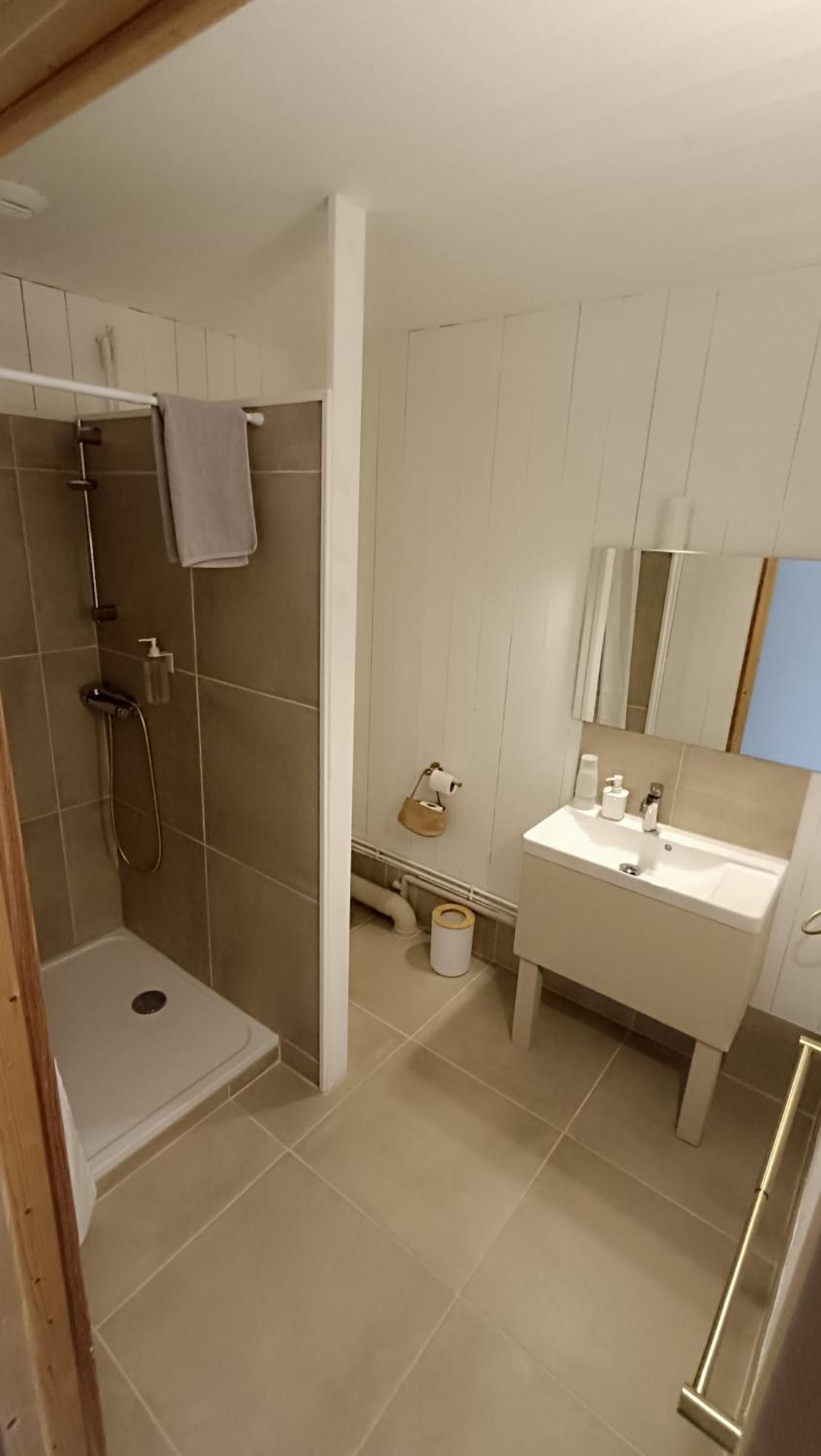 Bed and Breakfast Abbaye Saint Gilbert Экстерьер фото