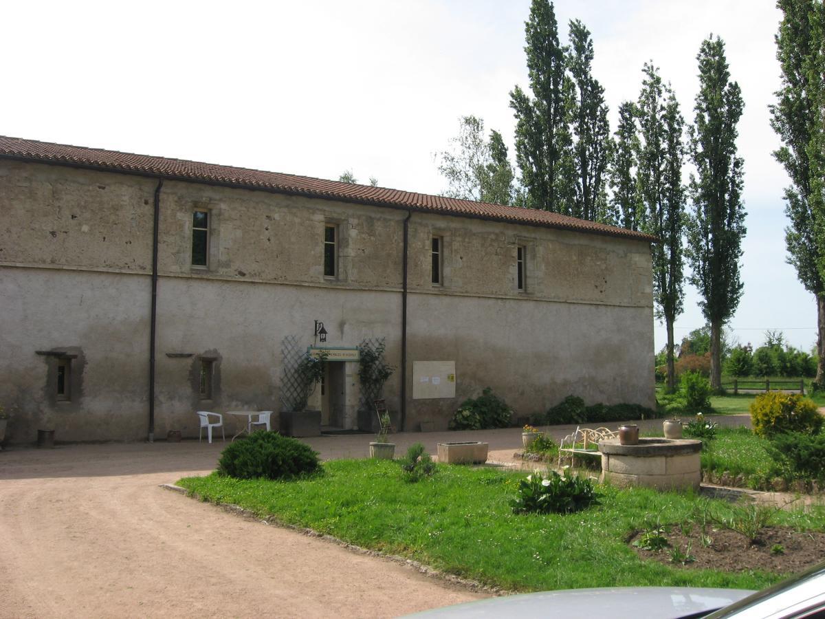 Bed and Breakfast Abbaye Saint Gilbert Экстерьер фото